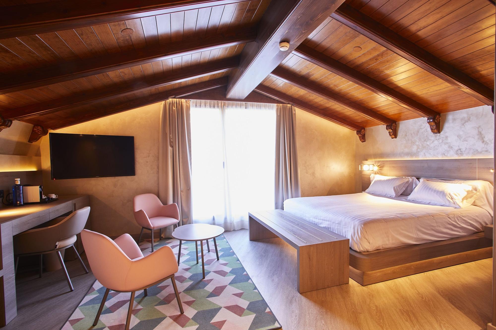 Grand Plaza Hotel & Wellness Andorra la Vella Exteriör bild A room at the hotel