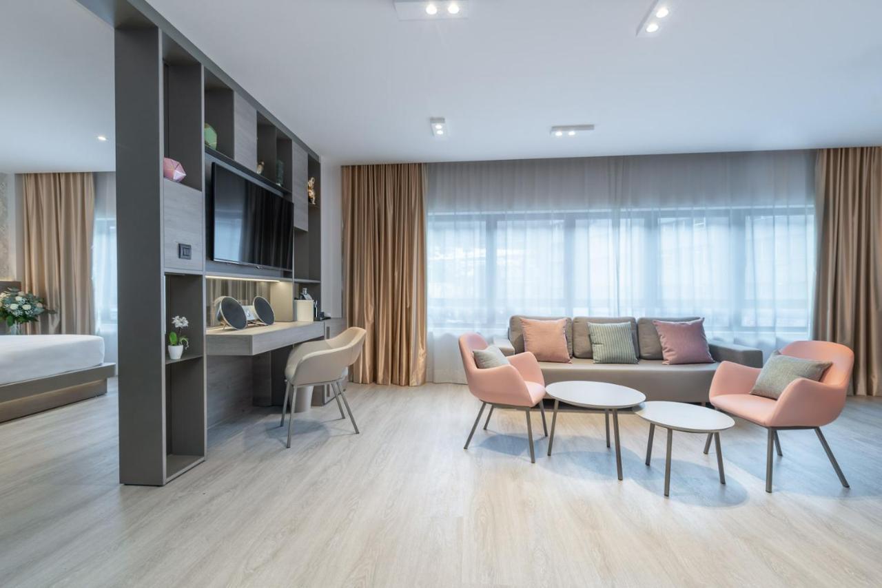 Grand Plaza Hotel & Wellness Andorra la Vella Exteriör bild Suite