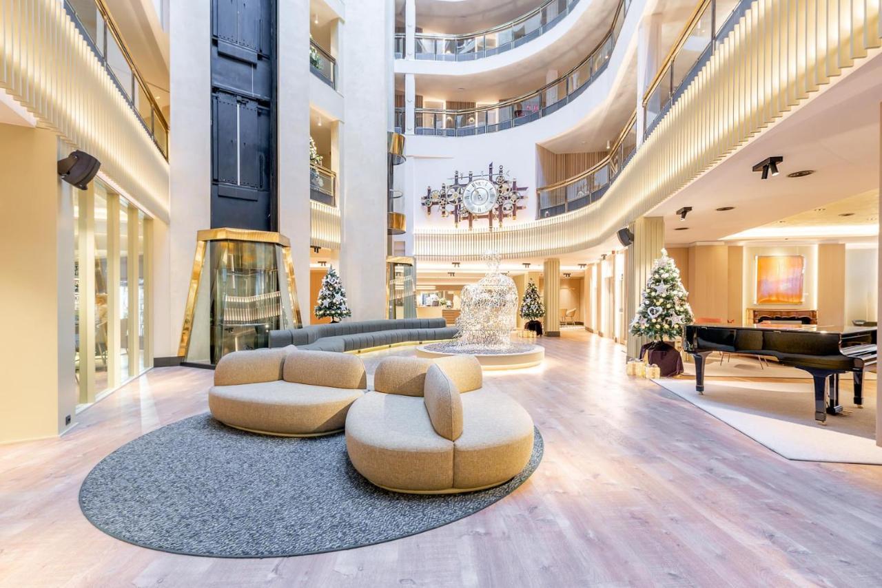 Grand Plaza Hotel & Wellness Andorra la Vella Exteriör bild The lobby of the hotel