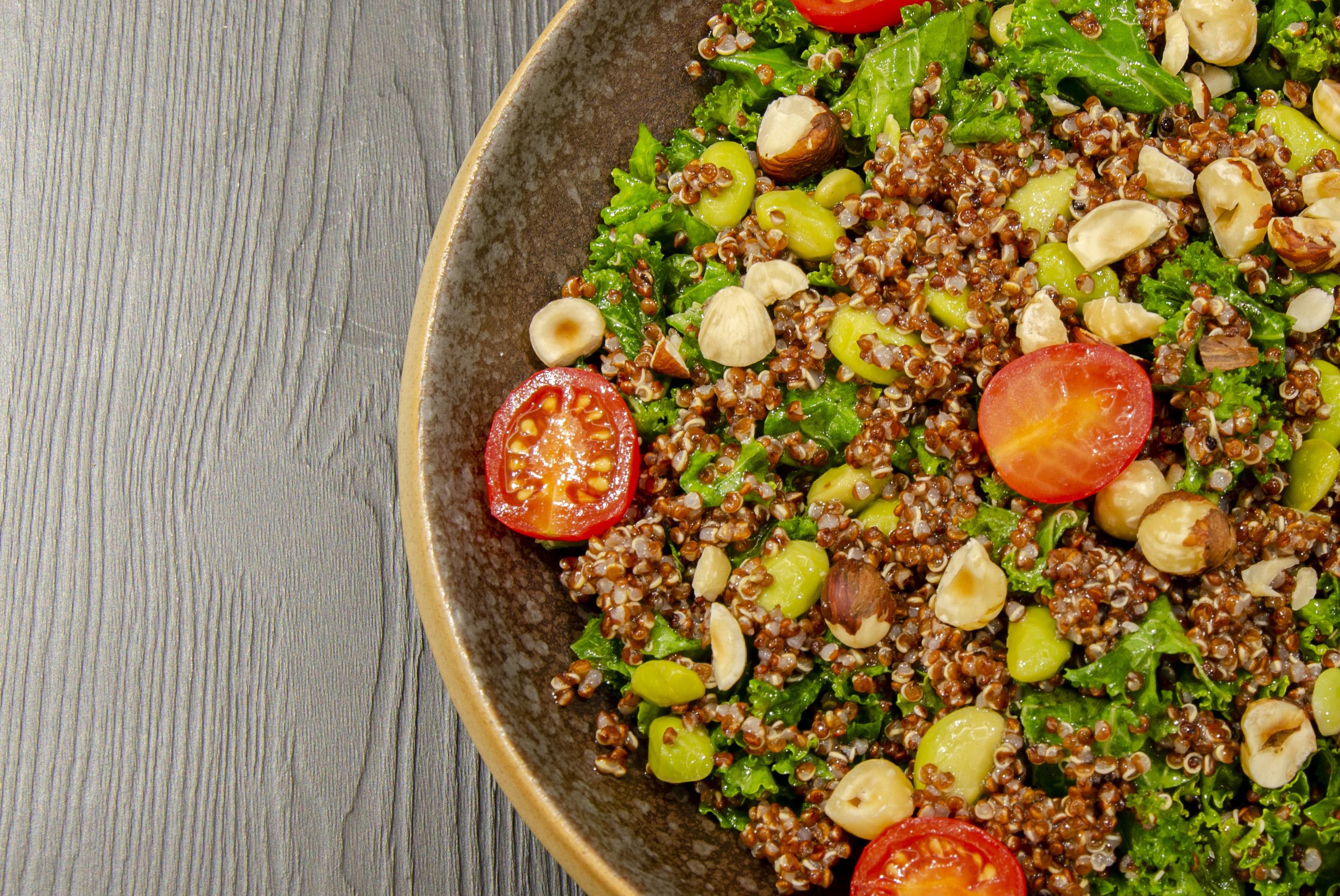 Grand Plaza Hotel & Wellness Andorra la Vella Exteriör bild Quinoa salad