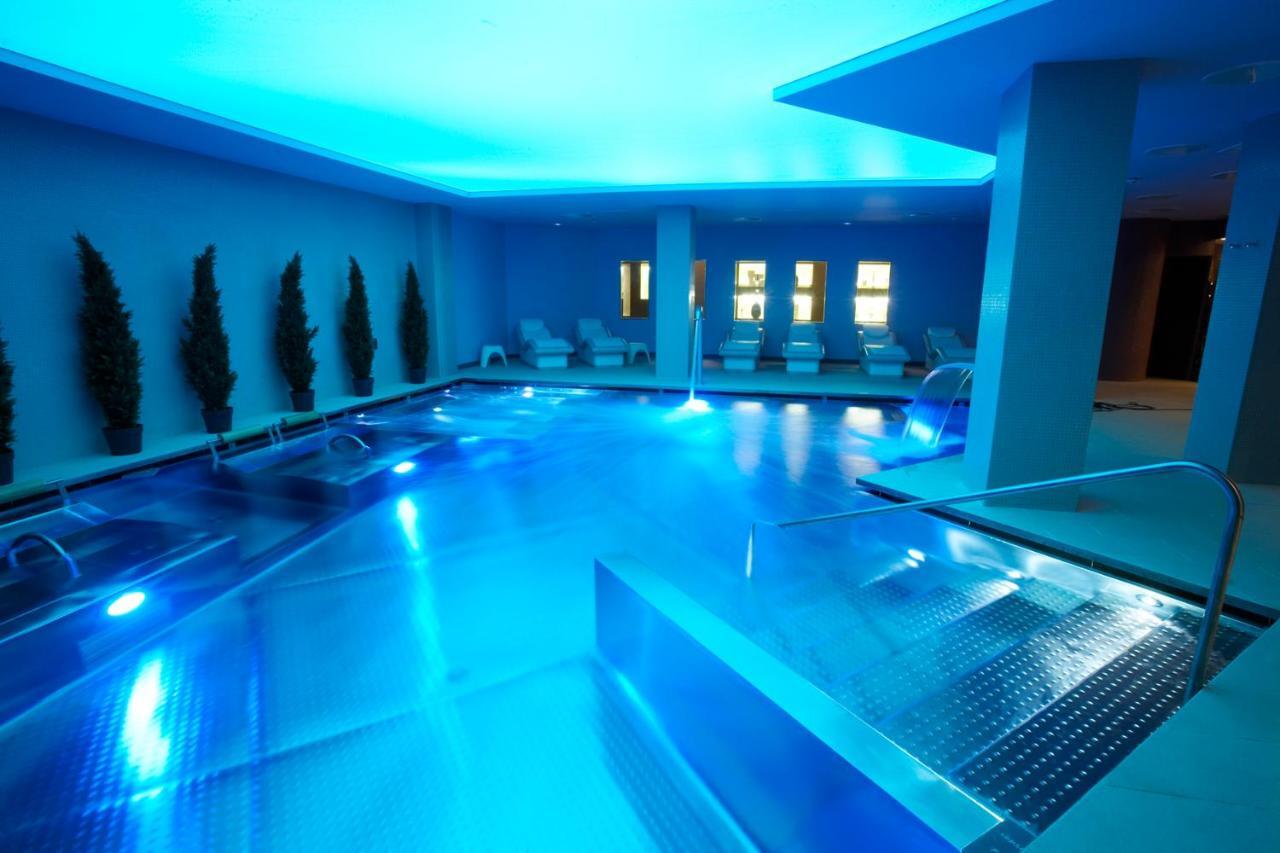 Grand Plaza Hotel & Wellness Andorra la Vella Exteriör bild The spa at the Hotel