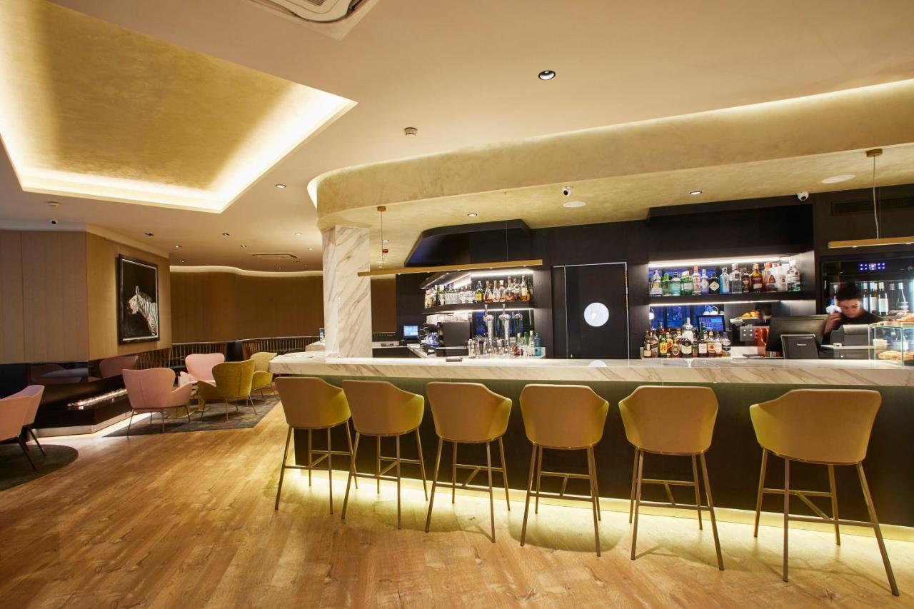 Grand Plaza Hotel & Wellness Andorra la Vella Exteriör bild The bar at the lounge